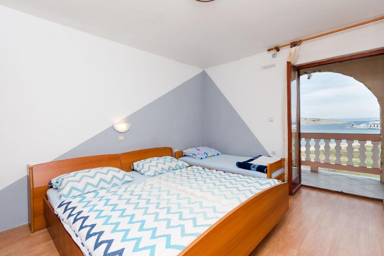לופאר Apartments Albina מראה חיצוני תמונה